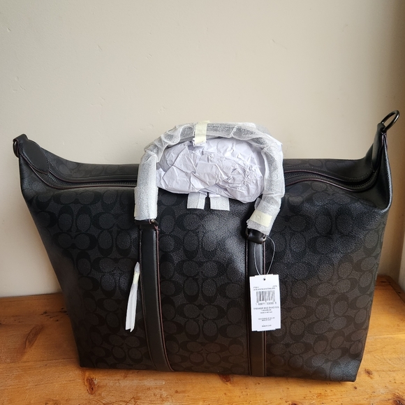 NWT Trekker Bag in Signature Canvas in Black & Oxblood - Picture 2 of 7